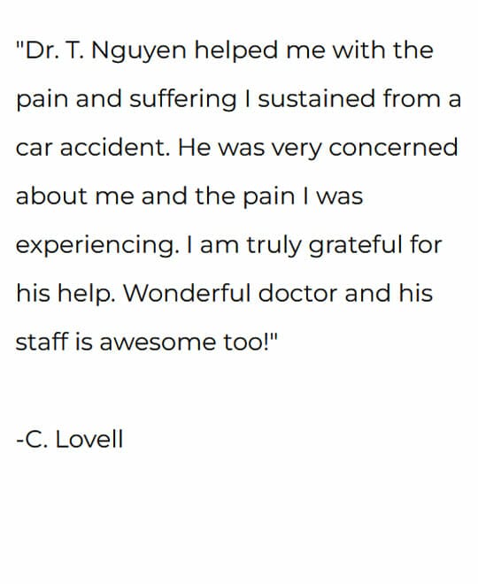 Testimonio en color blanco de C. Lovell que dice que el Dr. Thanh Nguyen me ayudó con el dolor y el sufrimiento de un accidente automovilístico.