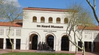 La entrada al museo nacional en Phoenix, Arizona.